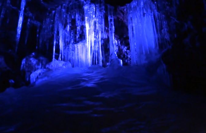 Narusawa Ice Cave 